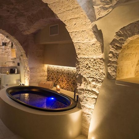 La Mandorla Luxury Trullo Bed and Breakfast Αλμπερομπέλο Εξωτερικό φωτογραφία