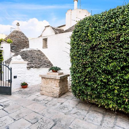 La Mandorla Luxury Trullo Bed and Breakfast Αλμπερομπέλο Εξωτερικό φωτογραφία