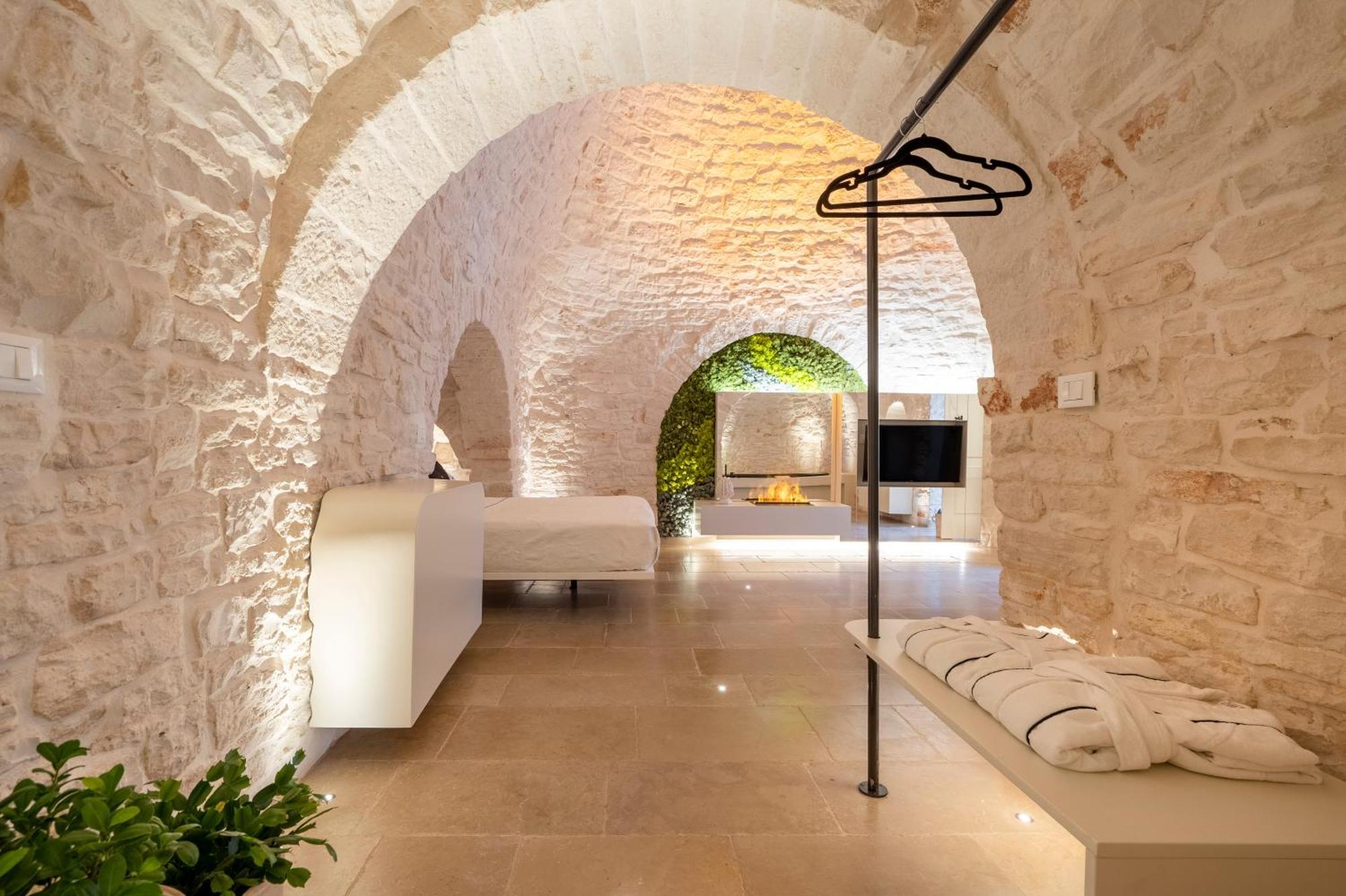 La Mandorla Luxury Trullo Bed and Breakfast Αλμπερομπέλο Εξωτερικό φωτογραφία